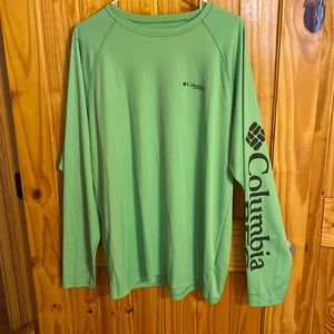 Green Columbia Fishing shirt